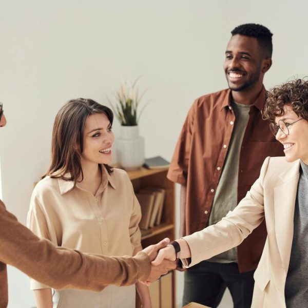 What Successful People Do Differently in Networking?