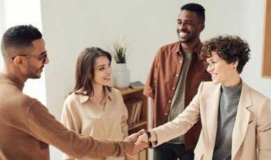 What Successful People Do Differently in Networking?